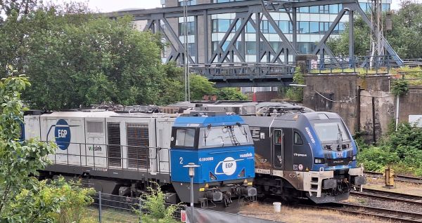 de-egp-vossloh_g2000bb-hamburg-230624-petteriholopainen-full.jpg