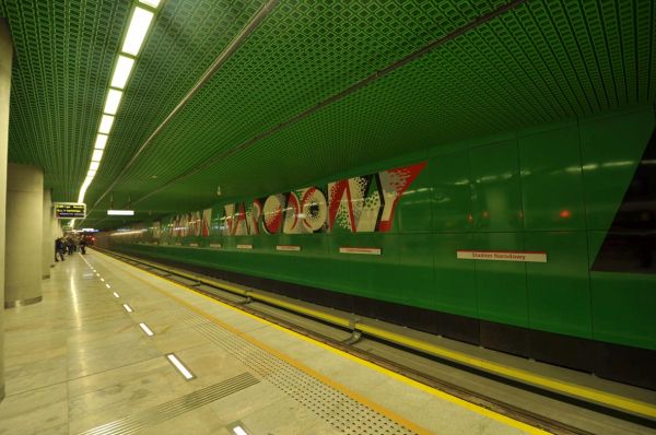 pl-wm-stadion_narodowy_station-080315-full.jpg