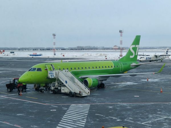 ru-s7-e170su-novosibirsk-300119-markkusalo-full.jpg