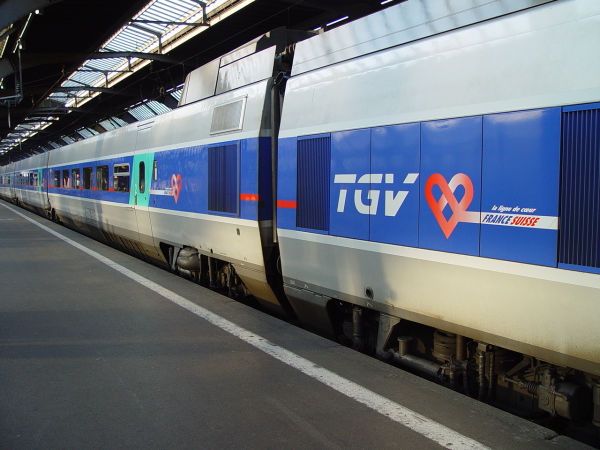 ch-sncf-tgv117-zurich-021203-pic2-full.jpg