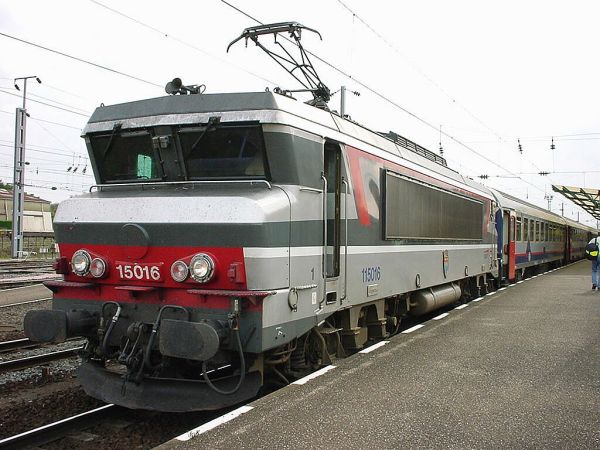 fr-sncf-bb15016-ec-milano-to-brussel-at-thionville-080902-full.jpg