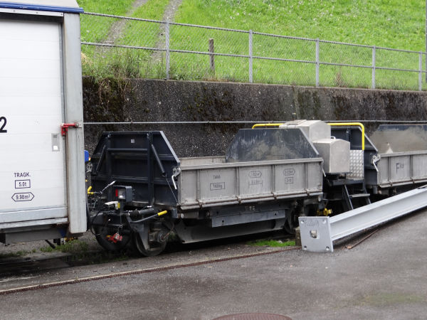 ch-wab-gravelwagons-lauterbrunnen-010516-full.jpg