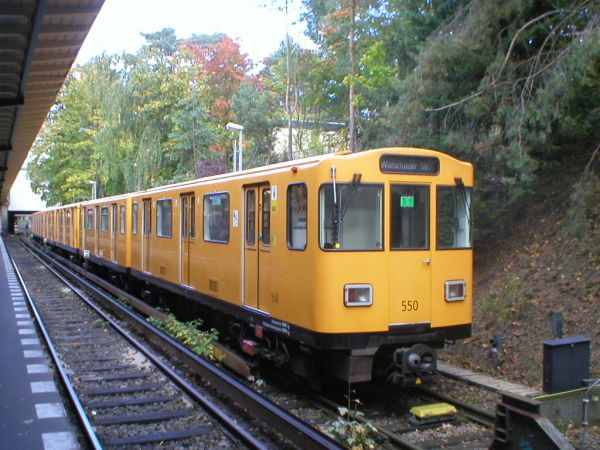 U-Bahn_Berlin_Zugtyp_A3L92.jpg