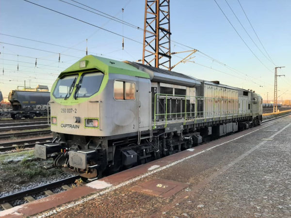 de-captrain-br250-gbfdresdenfriedrichstadt-251120-michalmakalous-full.jpg