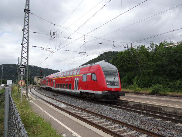 de-db-4thgensteeringwagon-geislingen-080715-full.jpg