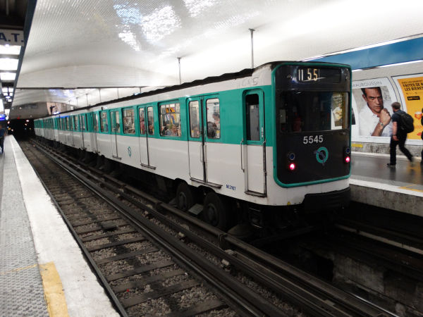 fr-stif-metro5545-chatelet-080618-full.jpg