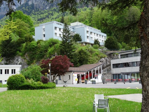 ch-reichenbachfall-funicular_lower_station_meiringen-130523-full.jpg