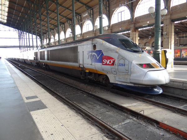 fr-sncf-tgv3204-parisgaredelest-050314-full.jpg