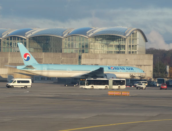 de-korean-hl7204-frankfurt-201119-full.jpg