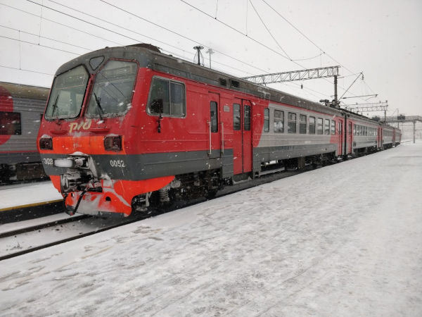 ru-rzd-ed9m-izhevsk-251118-markkusalo-full.jpg