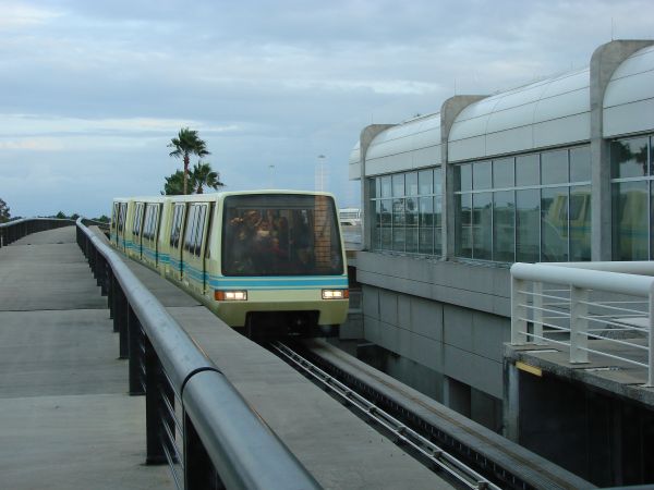 us-seattleairport-automatic_metro-011108-full.jpg